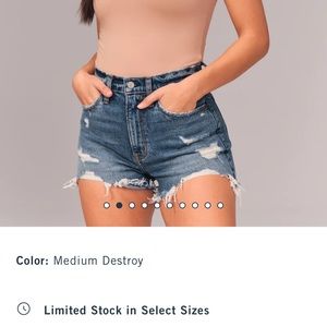 Abercrombie & Fitch High Rise Mom Short